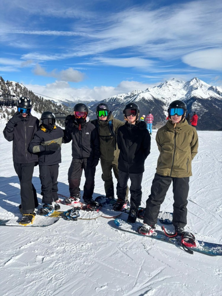 Deelnemers van SnowX Italië